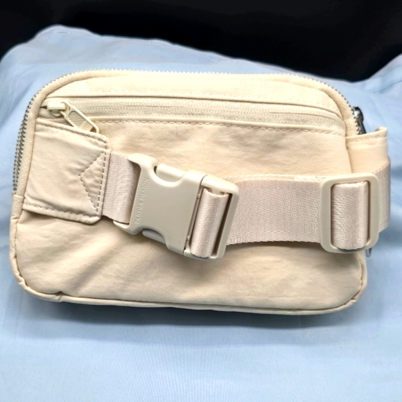 Pre Loved Pander Belt Bag Tan and Cream Bundle With 5 Zips! - Picture 6 of 7